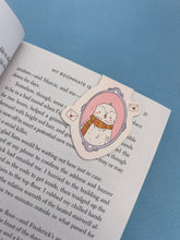 Load image into Gallery viewer, Hedwig Owl Magnetic Bookmark
