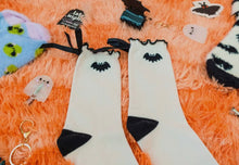 Load image into Gallery viewer, Fall Ruffle Bow Socks
