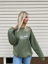 Load image into Gallery viewer, Dog Mom Crewneck
